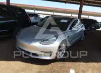 2018 Tesla Model 3 фото