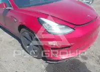 2018 Tesla Model 3 фото