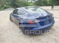 2018 Tesla Model 3 фото