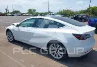 2018 Tesla Model 3 photo