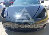 2018 Tesla Model 3 фото