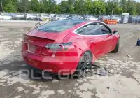 2018 Tesla Model 3 фото
