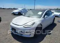 2018 Tesla Model 3 photo