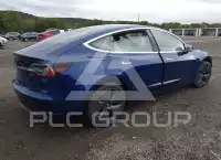 2018 Tesla Model 3 фото