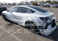 2018 Tesla Model 3 фото
