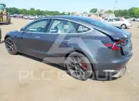 2018 Tesla Model 3 фото