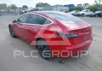 2018 Tesla Model 3 фото