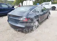 2018 Tesla Model 3 photo