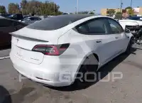 2018 Tesla Model 3 фото