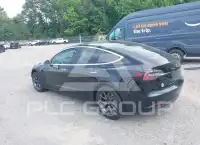 2018 Tesla Model 3 фото