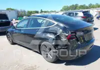 2018 Tesla Model 3 фото