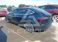 2018 Tesla Model 3 photo