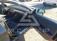 2018 Tesla Model 3 фото