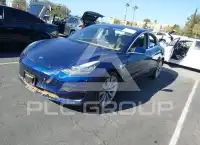 2018 Tesla Model 3 фото
