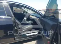 2018 Tesla Model 3 фото
