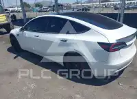 2018 Tesla Model 3 фото