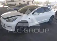 2018 Tesla Model 3 фото