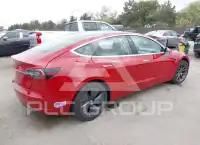 2018 Tesla Model 3 фото