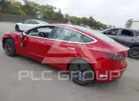 2018 Tesla Model 3 фото