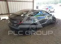 2018 Tesla Model 3 фото