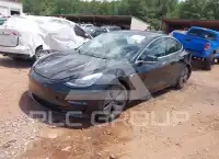 2018 Tesla Model 3 фото