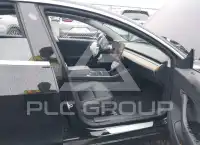 2018 Tesla Model 3 фото