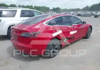2018 Tesla Model 3 фото