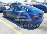 2018 Tesla Model 3 photo