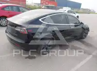2018 Tesla Model 3 фото