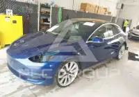 2018 Tesla Model 3 фото