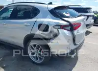 2018 Alfa Romeo Stelvio фото