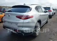 2018 Alfa Romeo Stelvio фото