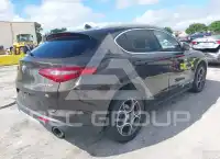 2018 Alfa Romeo Stelvio фото