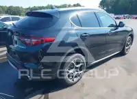 2018 Alfa Romeo Stelvio фото