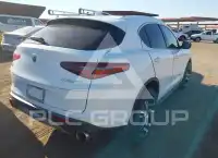 2018 Alfa Romeo Stelvio фото
