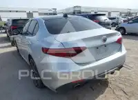 2018 Alfa Romeo Giulia photo