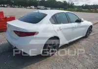 2018 Alfa Romeo Giulia photo