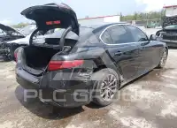 2018 Alfa Romeo Giulia photo