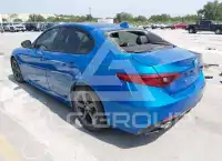 2018 Alfa Romeo Giulia photo