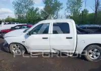 2018 RAM 1500 photo