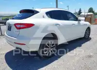 2018 Maserati LEVANTE photo