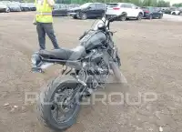 2018 Yamaha XSR700 фото