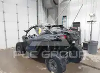 2018 Can-AM MAVERICK фото