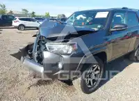 2018 Toyota 4 RUNNER фото