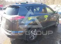 2018 Toyota RAV4 фото