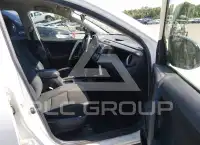 2018 Toyota RAV4 фото