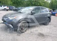2018 Toyota RAV4 фото