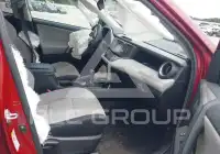 2018 Toyota RAV4 photo