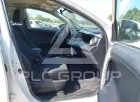 2018 Toyota RAV4 photo