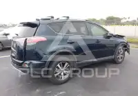 2018 Toyota RAV4 photo